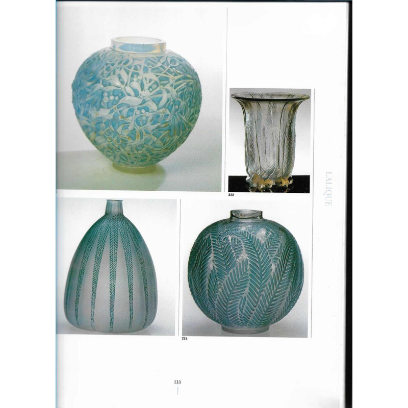 René Lalique, vase " gui" verre bleu, soufflé, moulé et patiné