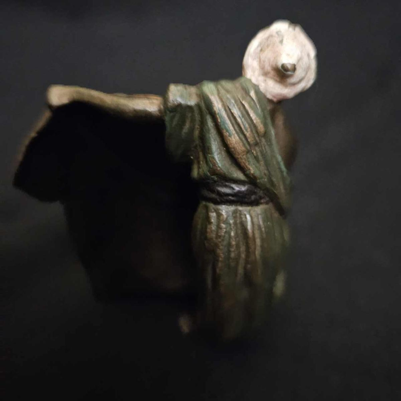 bronze de Vienne 'Le marchand de tapis' sculpture orientaliste d'après Franz Bergmann, Autriche fin 19ème