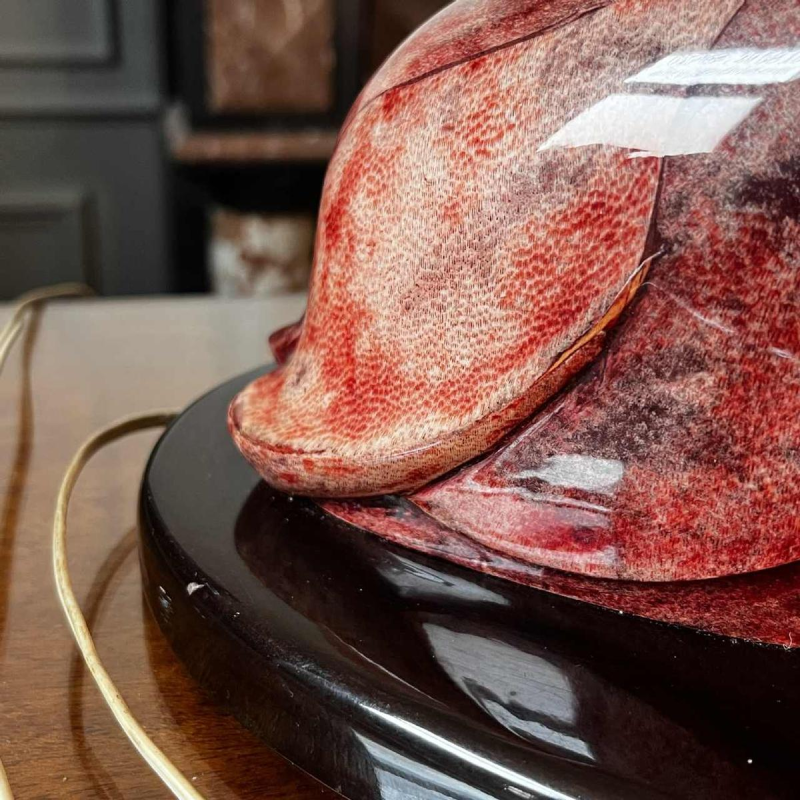 ALDO TURA, 'Oiseau' tafel / staande lamp, gelakt rood geitenleer perkament, Italië ca 1950