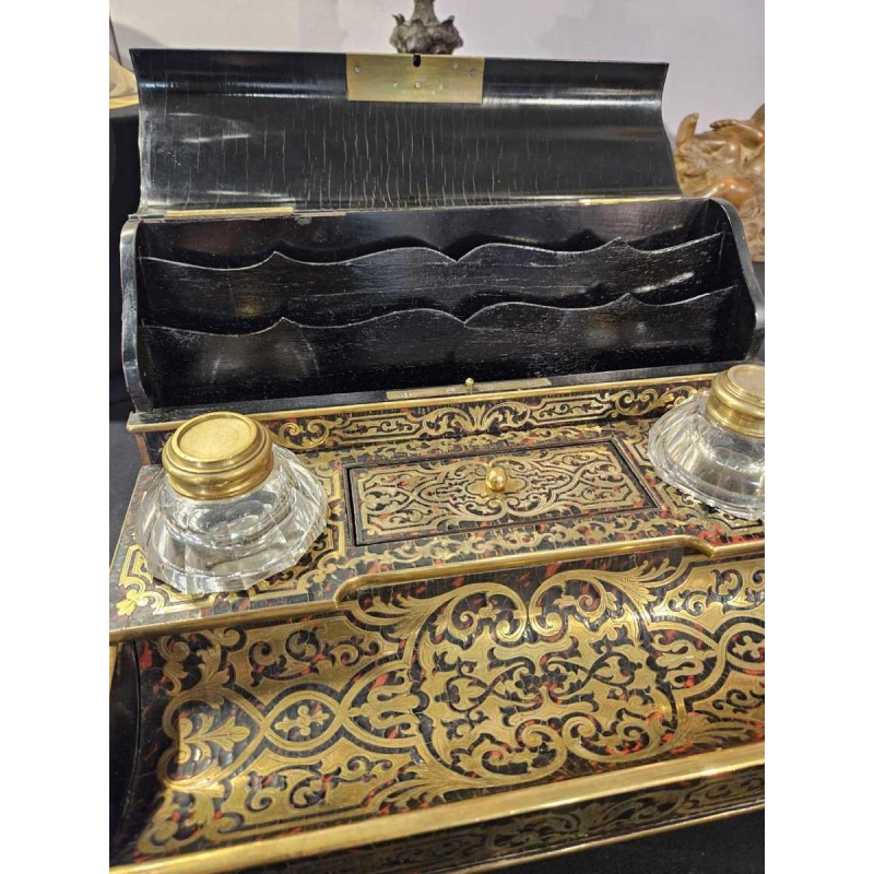 Schildpad en messing inktpot in de Boulle stijl, Napoleon III periode, eind 19e eeuw