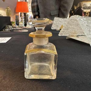 Théodore ANNEE, boîte à parfum émaillée estampillée, XIXe s
