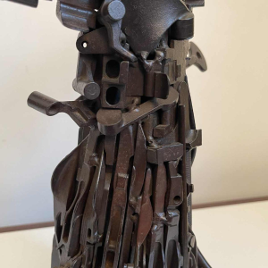 JACQUES DUFRANE 'La Victoire de Samothrace' brutalistische sculptuur in gelast staal / gepatineerde montage, ca 2000