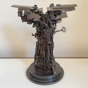 JACQUES DUFRANE 'La Victoire de Samothrace' brutalistische sculptuur in gelast staal / gepatineerde montage, ca 2000