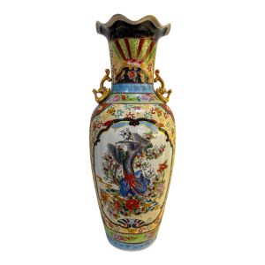 Large Chinese vase (92cm) decorated with birds and flowers, 20th c