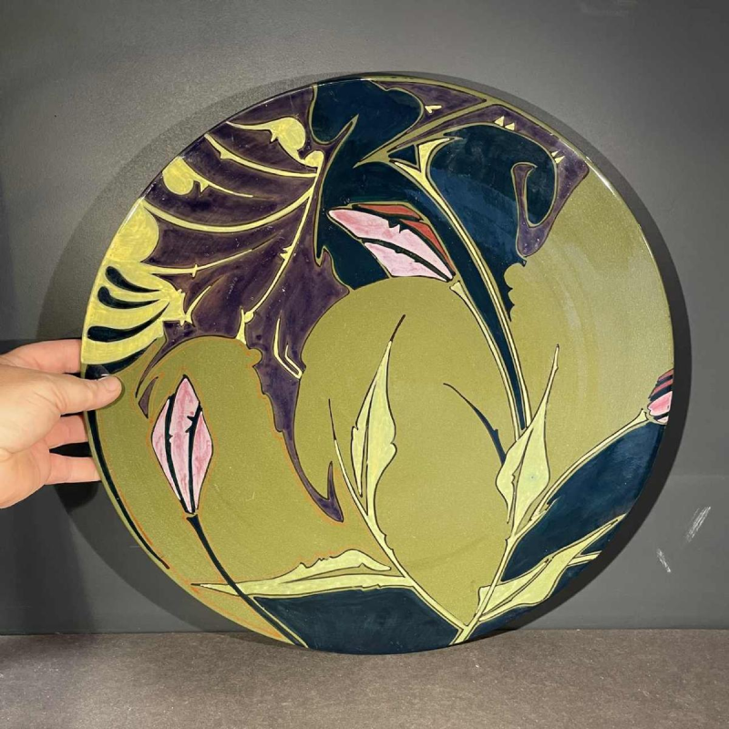 ZUID HOLLAND PLATEELBAKKERIJ "VDH", Large Art Nouveau Ceramic Dish, ca 1910