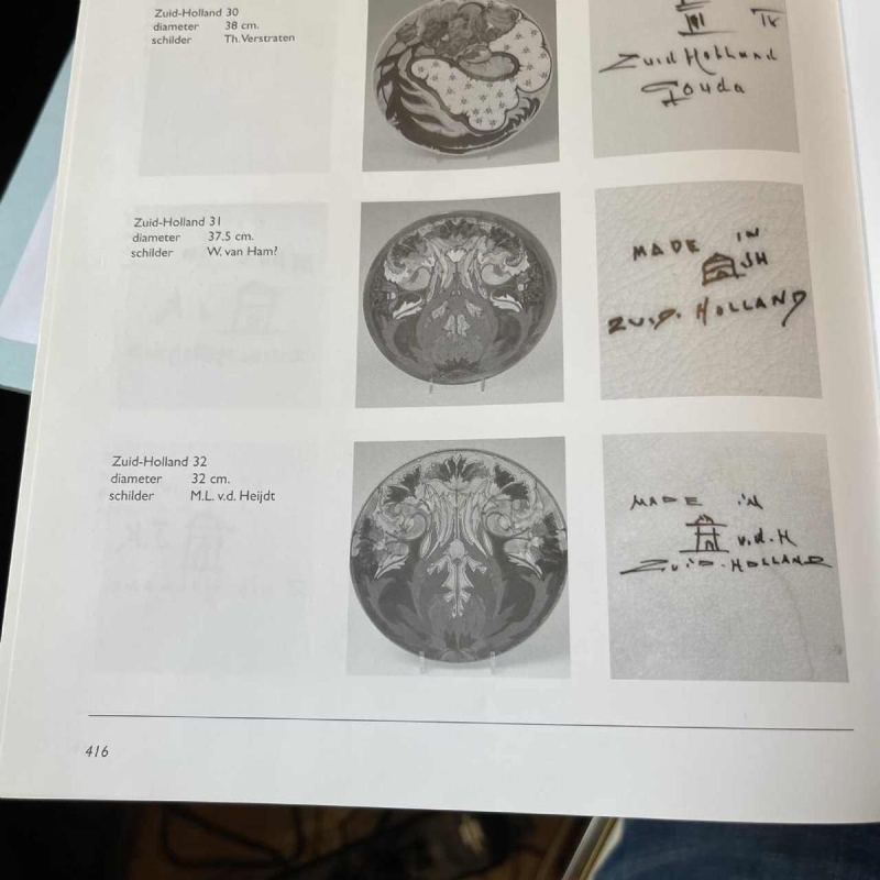 ZUID HOLLAND PLATEELBAKKERIJ " VDH ", Grand Plat Art Nouveau Céramique, ca 1910
