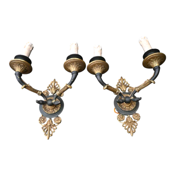 Paire d'appliques de style Empire en bronze doré et patiné, fin 19ème siècle