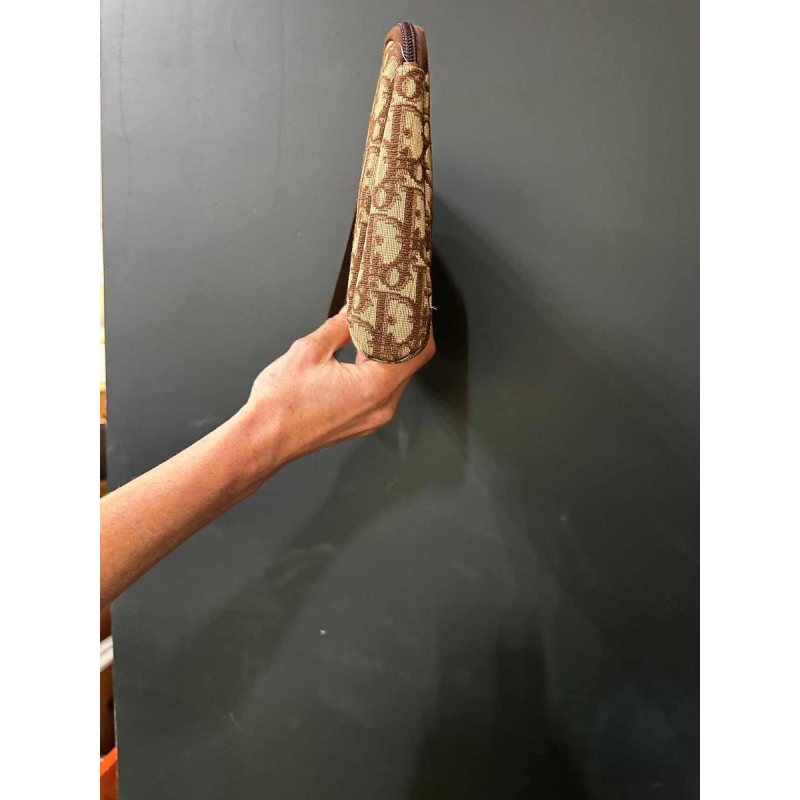 Dior, pochette en toile brune monogrammée