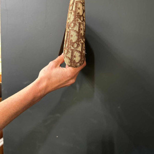 Dior, pochette en toile brune monogrammée