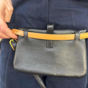 Delvaux, pochette-ceinture en cuir noir grainé