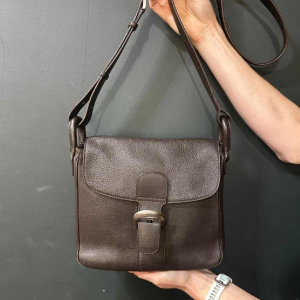 Delvaux, sacoche en cuir brun