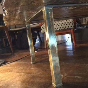 Etienne Allemeersch ( attribué à ), table basse en marbre " fossiles ", 1970