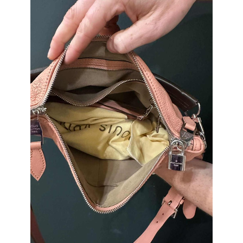 Louis Vuitton, sac en cuir monogramme vieux rose