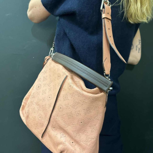 Louis Vuitton, sac en cuir monogramme vieux rose