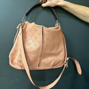 Louis Vuitton leather bag monogram old pink