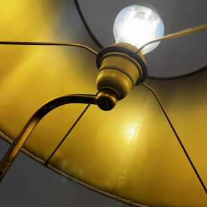 Maison Jansen, 'Cobra' table lamp in gilded bronze, Hollywood Regency ca 1970