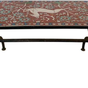 IKAROS RHODES, table basse en céramique, deuxième moitié du XXe s