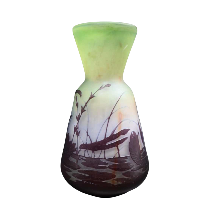 Emile Gallé, vase en pâte de verre Art Déco, décor 'Sauterelle', ca 1900 / 1920