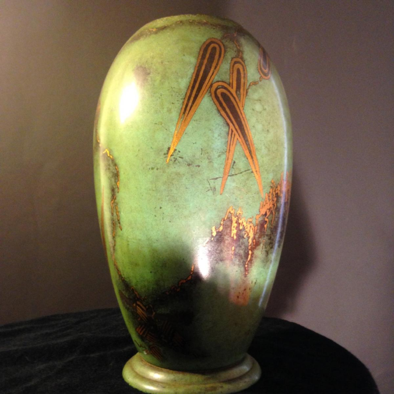 Ikora ( WMF ), Vaas Art Déco en dinanderie. Circa 1925