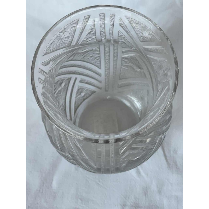 DAUM Nancy art deco vase in engraved glass