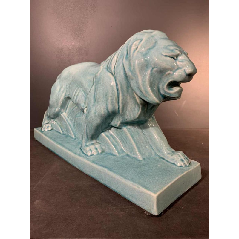 LE JAN " Lion Peugeot " Sculpture Art Déco, Céramique émail craquelé bleu, 1934