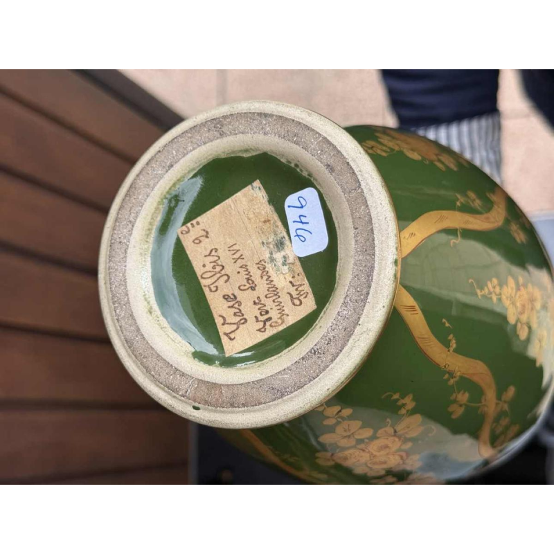 Paire de grands vases 56cm 'Ibis' vert de style Louis XVI, céramique de Tours, ca 1900