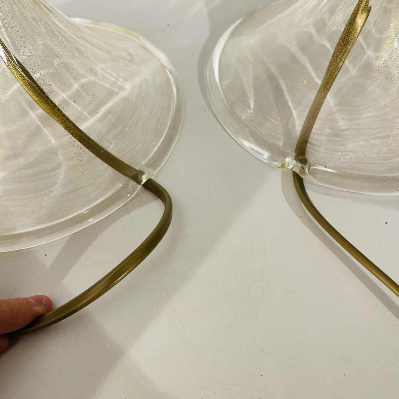 Barovier & Toso in Murano, pair of Hollywood Regency 'mushroom' lamps, gold glitter glass, ca 1980