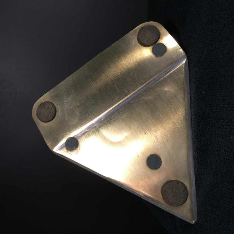 "Prisms", pair of bookends, design Cubist Modernist, brass, circa 1950