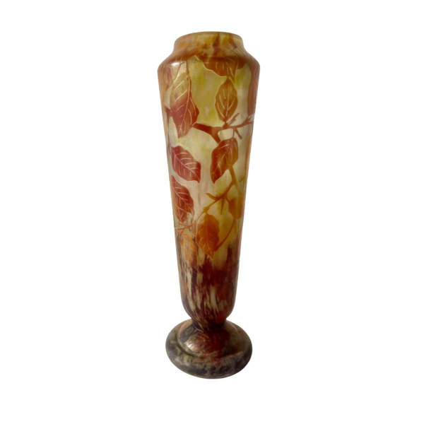 Daum Nancy, Art Nouveau vaas met geetst floraal decor, ca 1900