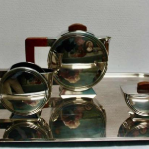Christian Fjerdingstad voor Christofle, Art Deco-theeservies in verzilverd metaal, ca 1930