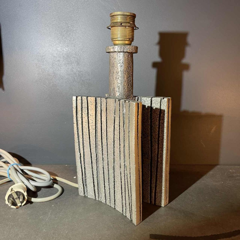 WILLY CEYSENS, Brutalistische tafellamp van gegoten aluminium, ca 1970