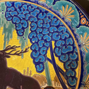 EMAUX LONGWY, Plat Art Déco au Cerf Céramique Faïence Emaille´ Cloisonne´ 1930