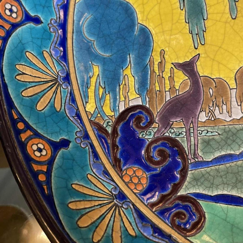 EMAUX DE LONGWY, Art Deco Dierlijk Decor Keramische Hertenschotel, ca 1930