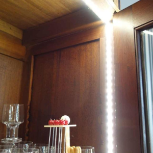 vitrine / bibliotheque Art Déco, style secession viennoise circa 1910