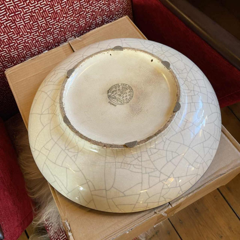 EMAUX DE LONGWY, Art Deco Dierlijk Decor Keramische Hertenschotel, ca 1930