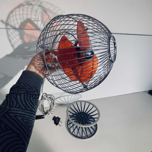 Ventilateur Hitachi B-45, structures sphérique acier chromé, pales polycarbonate rouge, Japon 1970s