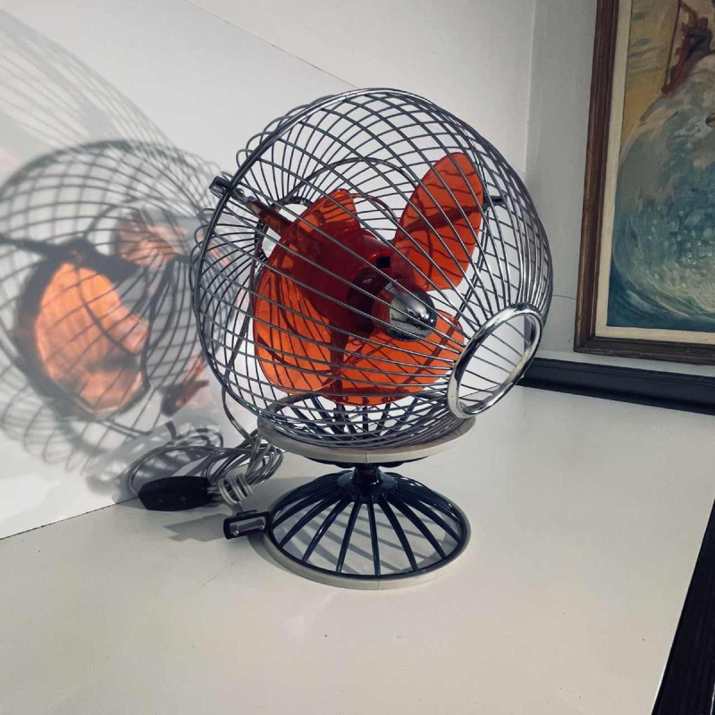 Ventilateur Hitachi B-45, structures sphérique acier chromé, pales polycarbonate rouge, Japon 1970s