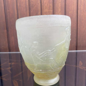 Georges De Feure, vase Art Déco en verre pressé moulé, décor à la grecque, ca 1920