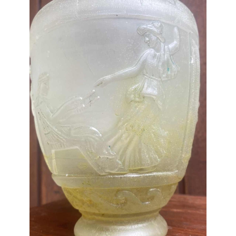 Georges De Feure, vase Art Déco en verre pressé moulé, décor à la grecque, ca 1920