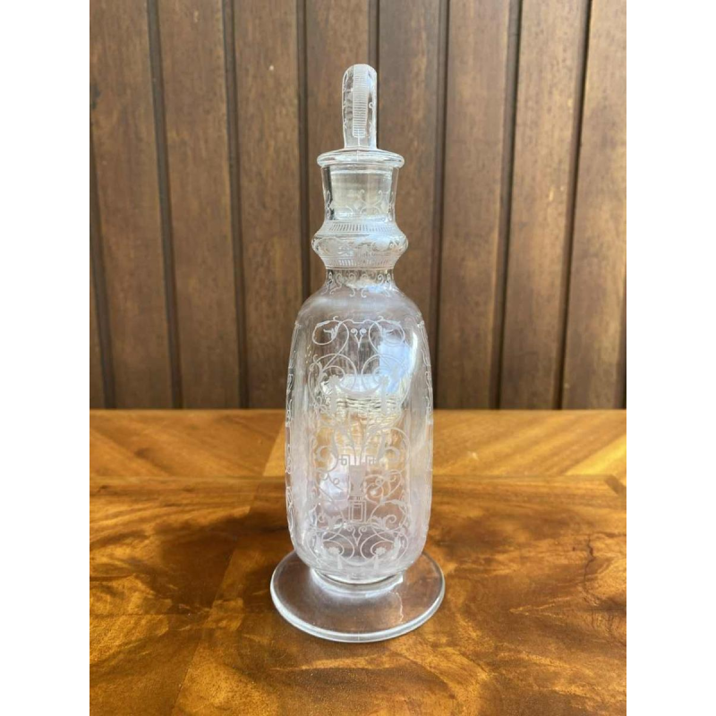 Baccarat Michelangelo crystal decanter, engraved decoration