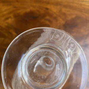 Baccarat "Michelangelo" carafe en cristal, décor gravé