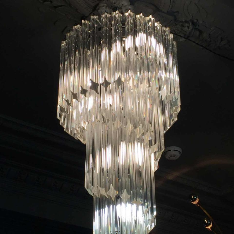 Venini Murano " GLASS PRISM SPIRALE " grand lustre en cascade de glace, 100 cm