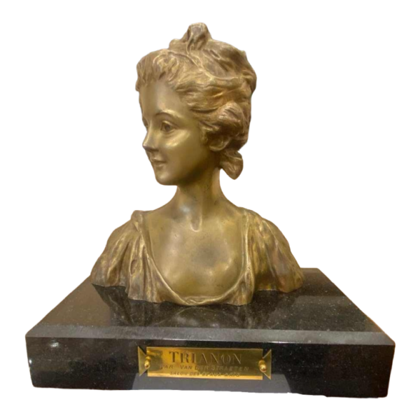 Sculpture en bronze signée Georges Van Der Straeten