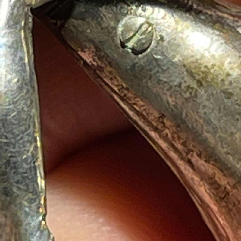 Broche ' Fleur Orchidée ou Iris ' en argent massif émaillé, milieu 20ème siècle