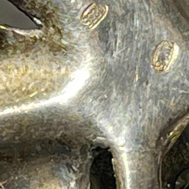 Broche ' Fleur Orchidée ou Iris ' en argent massif émaillé, milieu 20ème siècle