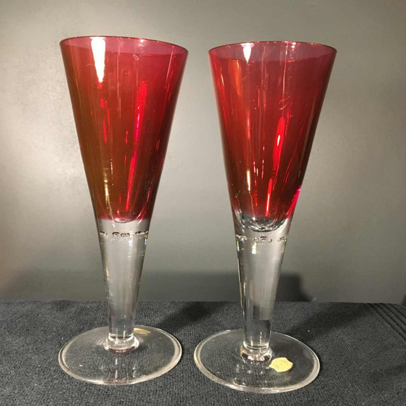 VAL SAINT LAMBERT, Paire de Verres de mariage rouges, 19ème siècle