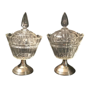 Vonèche of Zoude, paar kristallen drageoirs, massief zilveren poten, circa 1850