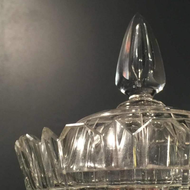 Vonèche ou Zoude, paire de drageoirs en cristal, pieds argent massif, vers 1850