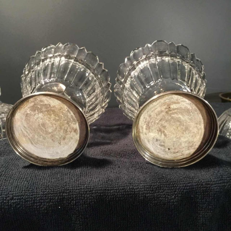 Vonèche or Zoude, pair of crystal drageoirs, silver feet, circa 1850