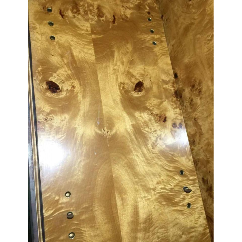 Jean-Claude Mahey 'Signature' pour Roche Bobois, 3 vitrines bibliothèques étagères, loupe noyer et laiton, 1970s